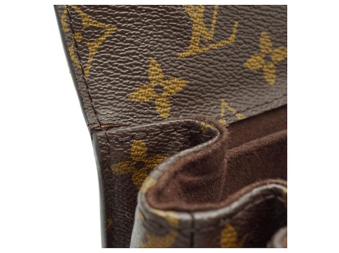 Louis Vuitton Monogram Pochette Metis MM Marrone - vista 13
