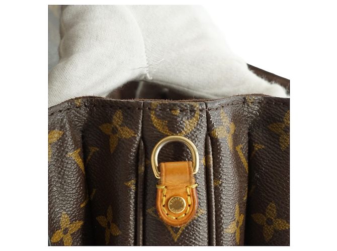 Louis Vuitton Monogram Pochette Metis MM Marrone - vista 14