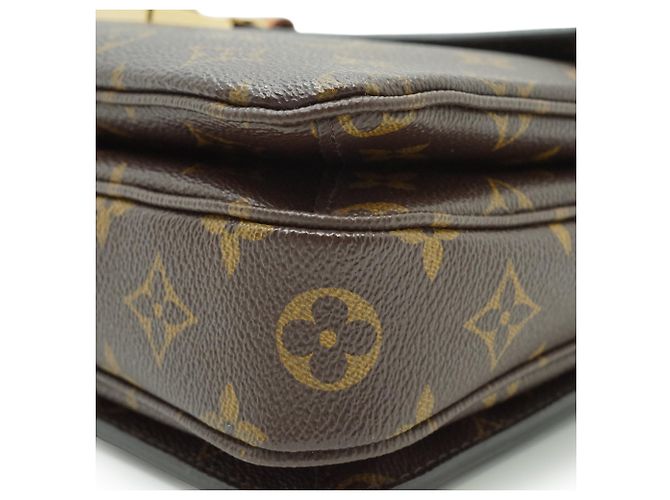 Louis Vuitton Monogram Pochette Metis MM Marrone - vista 8