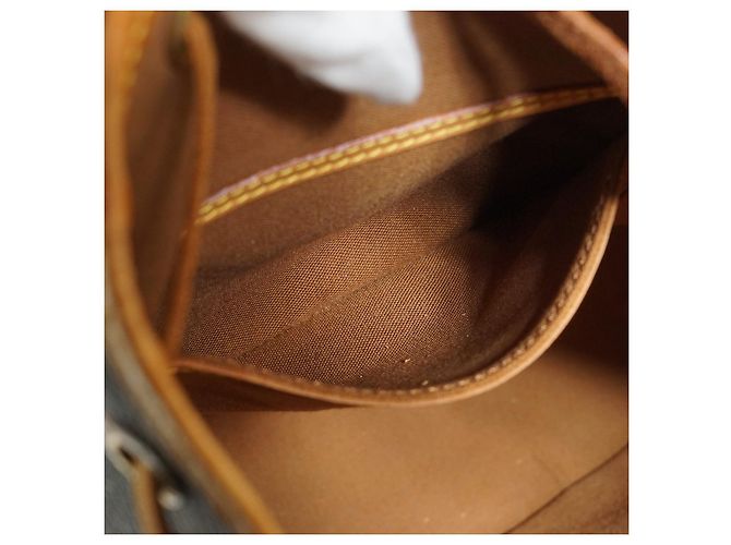 Louis Vuitton Monogram Montsouris MM Marron - vue 15