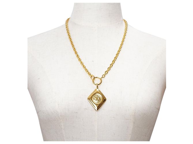 Chanel Collana con pendente Vintage CC a forma di diamante GP D'oro - vista 14