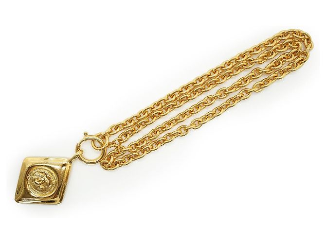 Chanel Collana con pendente Vintage CC a forma di diamante GP D'oro - vista 2