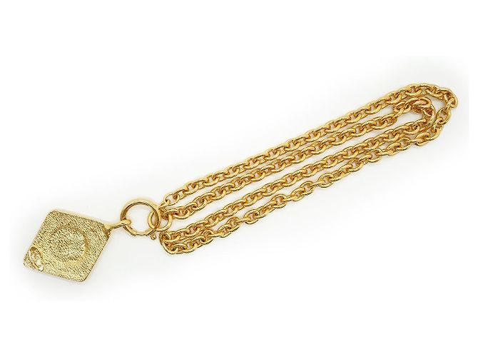 Chanel Collana con pendente Vintage CC a forma di diamante GP D'oro - vista 3