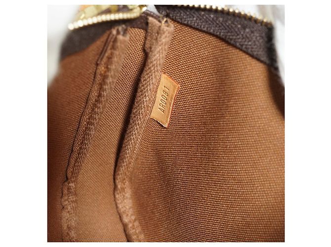 Louis Vuitton Monogram Pochette Accessoires Marrone - vista 14