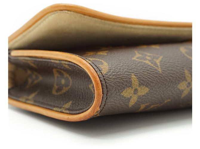 Louis Vuitton Monogram Twin Pochette GM Marrone Beige - vista 6