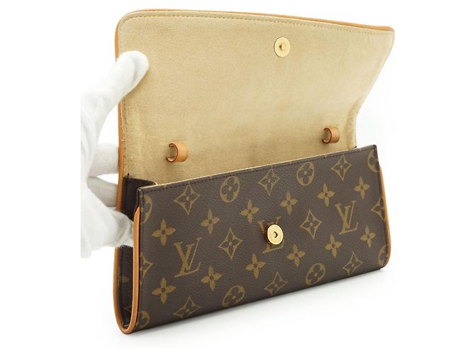 Louis Vuitton Monogram Twin Pochette GM Marrone Beige - vista 9
