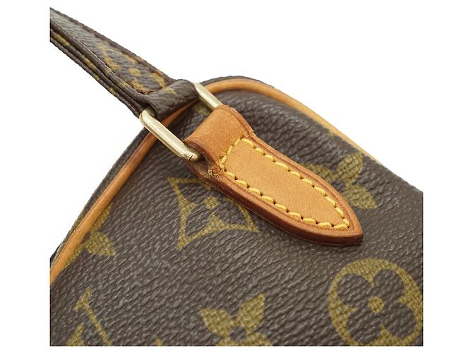 Louis Vuitton Monogram Pochette Marly Bandouliere Marrone - vista 11