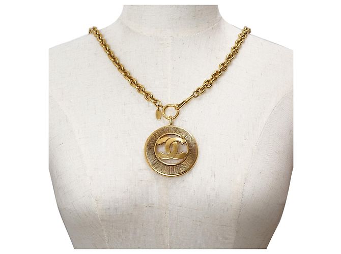Chanel Vintage CC Sunburst Cut-out lange Halskette GP Golden - Ansicht 12
