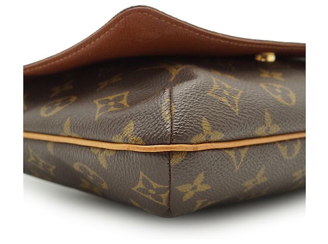 Louis Vuitton Monogram Musette Tango Marrone Senape - vista 6