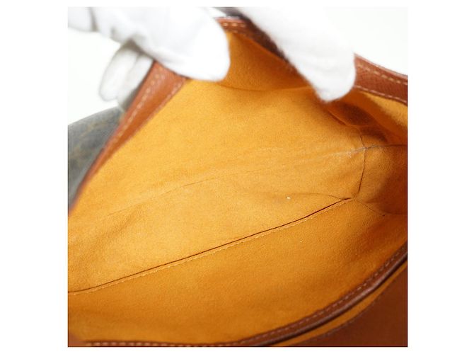 Louis Vuitton Monogram Musette Tango Brown Mustard - view 14