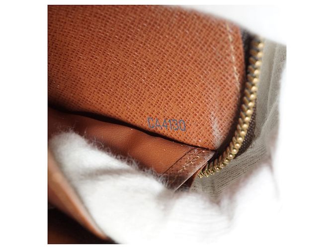 Louis Vuitton Monogram Zippy Long Geldbörse - Ansicht 17