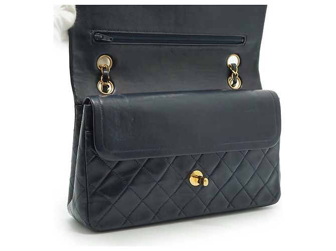 Chanel Bolsa de Ombro com Corrente Double Flap Matelassé 25 em pele de cordeiro Preto Bordeaux Azul marinho - vista 11