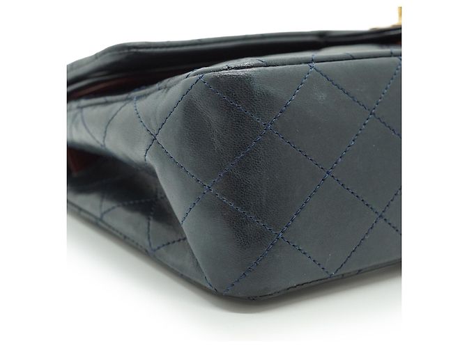 Chanel Bolsa de Ombro com Corrente Double Flap Matelassé 25 em pele de cordeiro Preto Bordeaux Azul marinho - vista 7