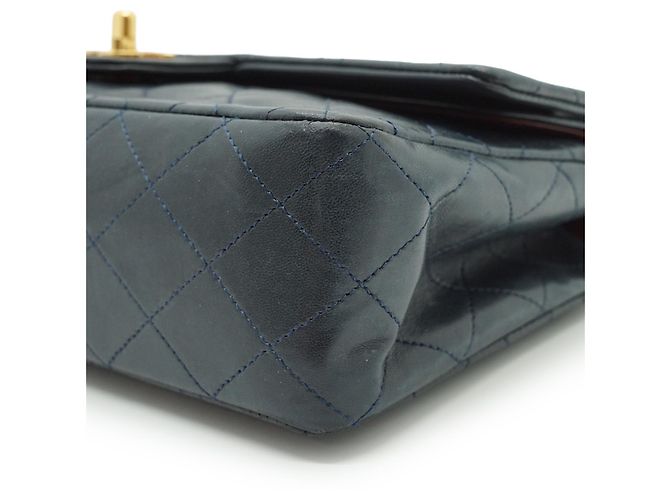 Chanel Bolsa de Ombro com Corrente Double Flap Matelassé 25 em pele de cordeiro Preto Bordeaux Azul marinho - vista 8