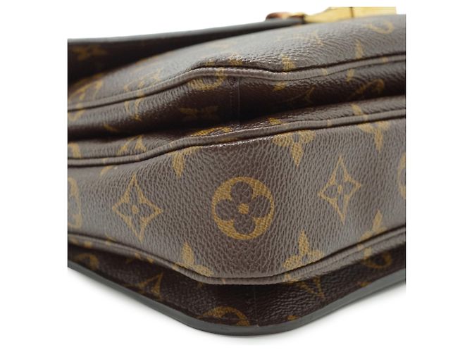 Louis Vuitton Monogram Pochette Metis MM Castaño - vista 7