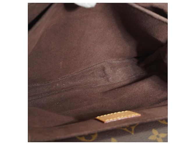 Louis Vuitton Monogram Pochette Metis MM Castaño - vista 15