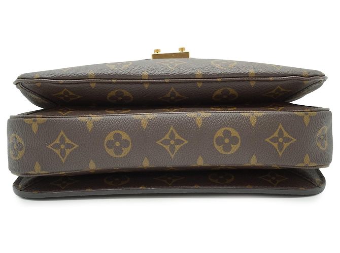 Louis Vuitton Monogram Pochette Metis MM Castaño - vista 6