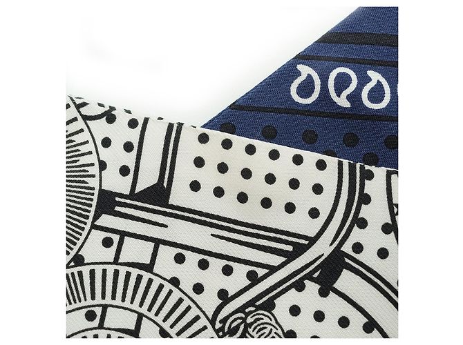 Hermès Eperon d'Or Silk Twilly 86 Noir Blanc Bleu Marine - vue 10