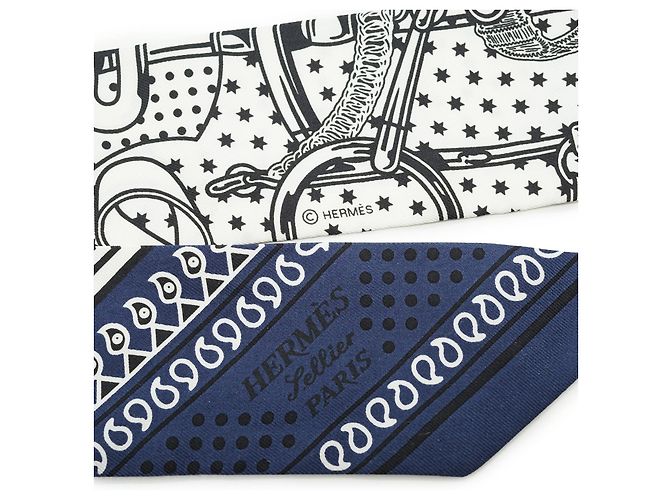 Hermès Eperon d'Or Silk Twilly 86 Noir Blanc Bleu Marine - vue 7