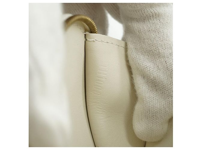 Louis Vuitton Monogram Vernis Porte Monnaie Coeur Branco Dourado - vista 12