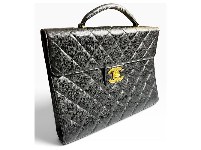 Chanel Porte-documents Classique XL Jumbo Cuir Caviar Noir Bijouterie dorée - vue 4