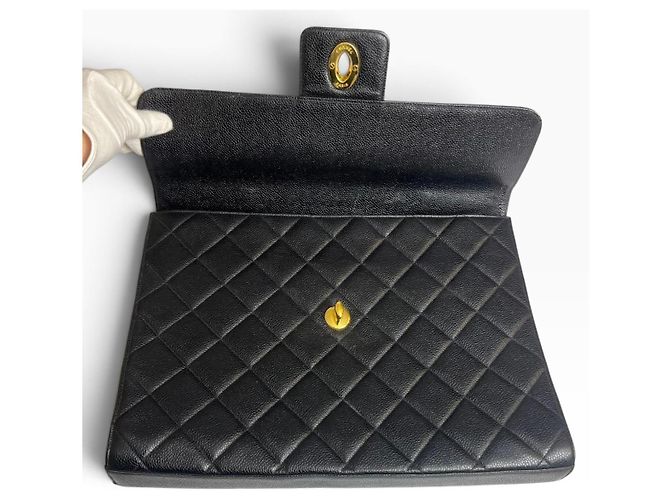 Chanel Porte-documents Classique XL Jumbo Cuir Caviar Noir Bijouterie dorée - vue 9