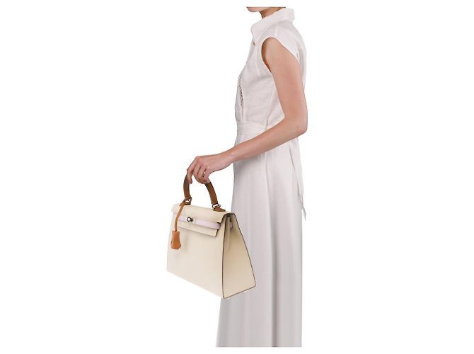 Hermès mala HERMES Kelly 25 em Couro Branco - 103980 - vista 13