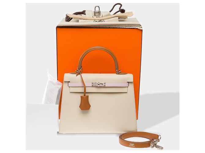 Hermès mala HERMES Kelly 25 em Couro Branco - 103980 - vista 2