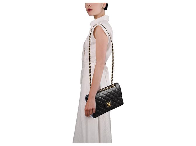Bolso CHANEL Timeless/Classique en Cuero Negro - 103997 - vista 13