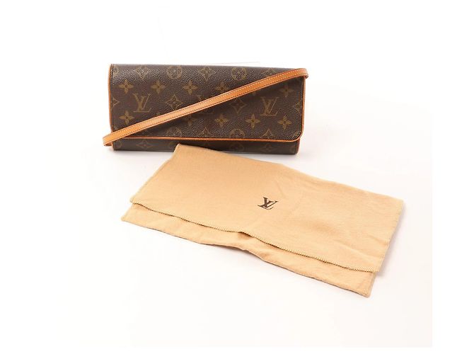 Slender Louis Vuitton Pochette Twin GM Monogram Canvas Crossbody Bag in Brown M51852 Beige - vista 13