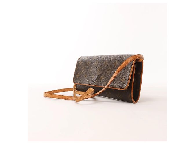 Slender Louis Vuitton Pochette Twin GM Monogram Canvas Crossbody Bag in Brown M51852 Beige - vista 2