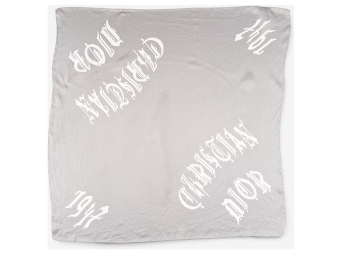 Dior by Galliano SS02 Chiffon Halstuch mit ‘Gothic’ Logo Grau - Ansicht 2