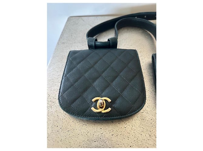 Chanel Cinturón Bolso Acolchado en Cuero Granulado Verde Verde oscuro - vista 5