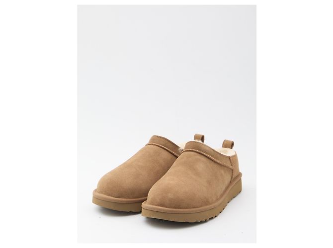 Stivali Ugg Classic Micro in pelle marrone castano - vista 2