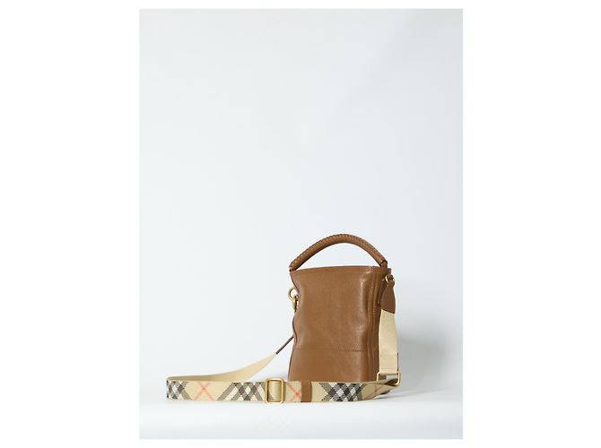 Borsa a secchiello Burberry B Clip in pelle marrone - vista 2