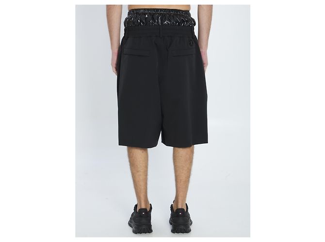 Moncler AWGE Bermuda-Shorts aus schwarzem Nylon - Ansicht 4