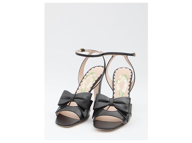 Valentino Garavani Décolleté Bowow Slingback Black - view 2