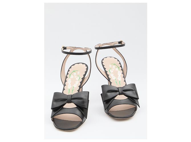 Valentino Garavani Décolleté Bowow Slingback Black - view 5