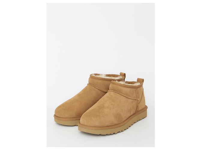 Ugg Classic Ultra Mini Marrone - vista 2