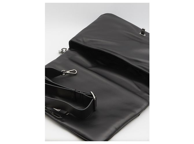 Borsa Roger Vivier Viv' Choc Large in pelle nera Nero - vista 4