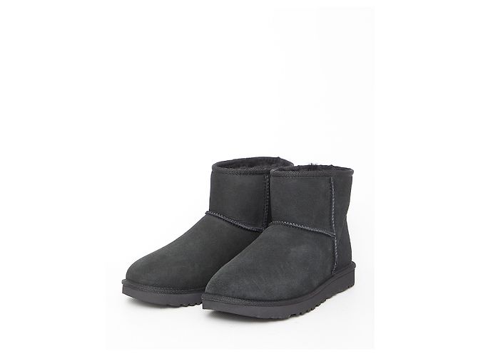 Stivali Ugg Classic Mini II in camoscio nero - vista 2