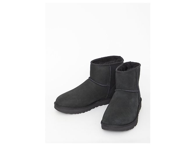 Stivali Ugg Classic Mini II in camoscio nero - vista 5