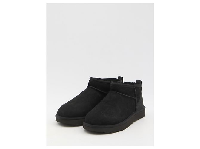Botas Ugg Classic Ultra Mini Negro - vista 2