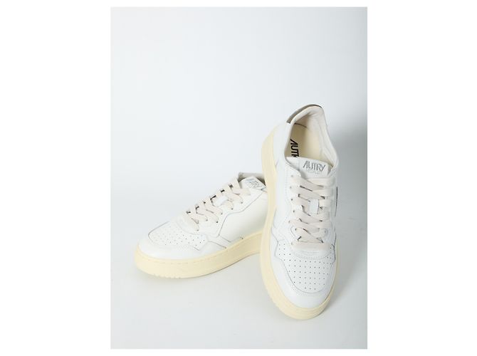 Autry Sneakers Medalist Low Bianco - vista 5