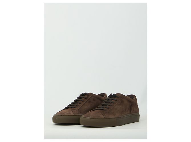 Common Projects Baskets Achilles Premium en daim marron foncé - vue 2