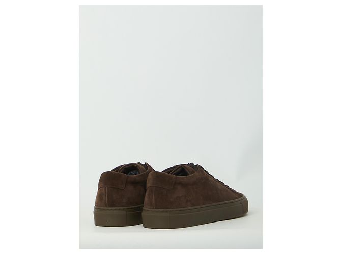 Common Projects Baskets Achilles Premium en daim marron foncé - vue 3