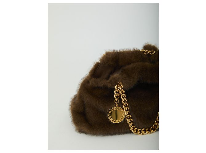 Stella Mc Cartney Mini borsa a sacchetto Falabella in eco-pelliccia Marrone - vista 4