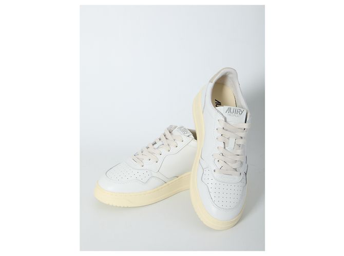 Autry Sneakers Medalist Low Bianco - vista 5