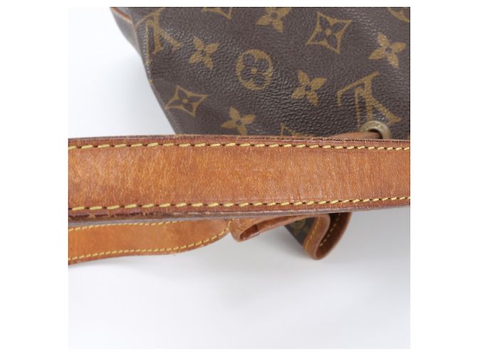 Noe Louis Vuitton Monogram Petit Noé Leather Shoulder Bag Brown - view 8