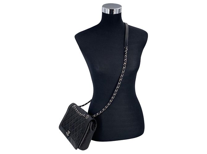 Timeless Chanel Borsa crossbody a patta 2018 in pelle bi-matelassé invecchiata nera Nero - vista 2